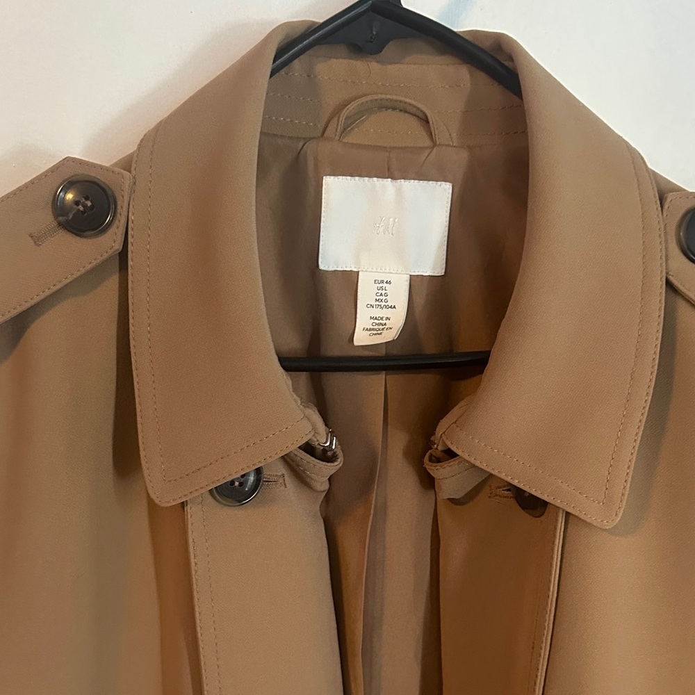 H&M Beige Trench Coat with Button Accents